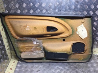 Обшивка двери передней правой (дверная карта), Volvo V40 1995-1999