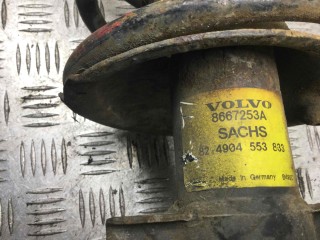 Стойка передняя правая, ориг. номер 8667253A, Volvo S80 1998-2003