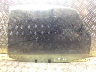 Стекло двери задней левой Audi A4 1994-1999