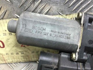 Моторчик стеклоподъемника задний левый, ориг. номер 0130821784, Audi A6 1997-2001