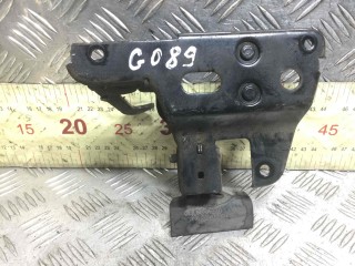 Крюк капота Audi A6 2004-2008