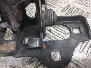 Крюк капота, ориг. номер 1Z0823480, Skoda Octavia 2008-2013