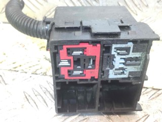 Блок реле, ориг. номер 2S6T14A390AA, Ford Fiesta 2001-2007