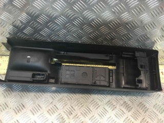 Подлокотник, ориг. номер 3B0863323B, Volkswagen Passat 1996-2001