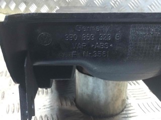 Подлокотник, ориг. номер 3B0863323B, Volkswagen Passat 1996-2001