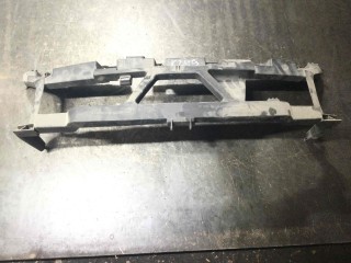Передняя панель крепления облицовки (телевизор) Renault Scenic 2003-2006