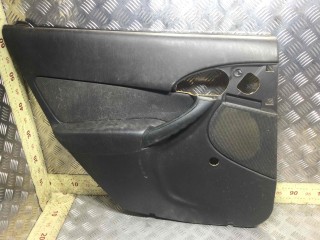 Обшивка двери задней левой (дверная карта) Ford Focus 2001-2005