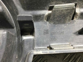 Решетка радиатора, ориг. номер 13117843, Opel Meriva 2002-2006