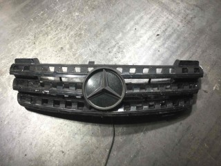 Решетка радиатора Mercedes ML 2005-2008
