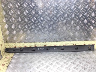 Молдинг двери передней правой, ориг. номер 8200213739, Renault Modus 2004-2007