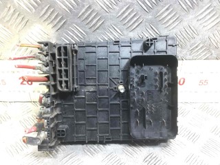 Блок предохранителей, ориг. номер 3C0937125, Volkswagen Passat 2005-2010