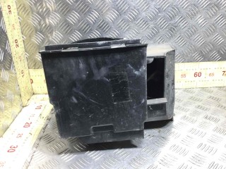 Полка аккумулятора, Ford Focus 2001-2005