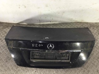 Крышка багажника (дверь 3-5) Mercedes C-klasse 2004-2008
