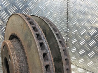 Диск тормозной передний, Toyota Avensis 2003-2006