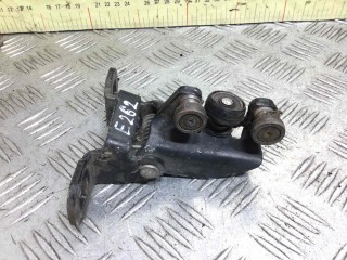 Ролик двери сдвижной, ориг. номер YC15V268K35AK, Ford Transit 2000-2006