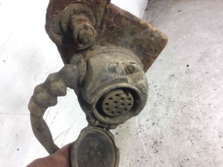 Прицепное устройство (фаркоп), Volkswagen Passat 1996-2001