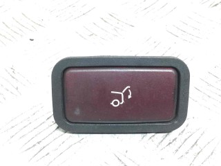 Кнопка открытия багажника Mercedes ML 2005-2008