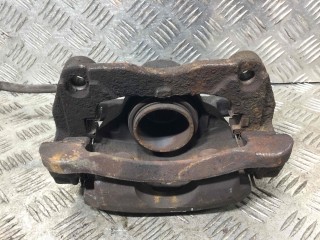 Суппорт передний левый Nissan Qashqai 2006-2010