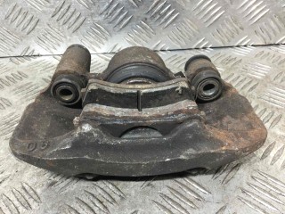 Суппорт передний левый Mazda Demio 1999-2003