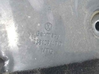 Защита (кожух) ремня ГРМ, ориг. номер 038109147D, Volkswagen Golf 2003-2009