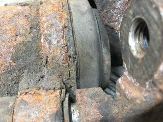 Суппорт передний левый, ориг. номер 1478500, RMYS6J2B302CA, Ford Fiesta 1999-2002