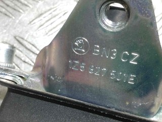 Замок багажника, ориг. номер 1Z5827501D, 1Z5827501E, Skoda Octavia 2008-2013