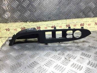 Накладка блока управления стеклоподъемниками, ориг. номер 935722R910, Hyundai i30 2007-2010
