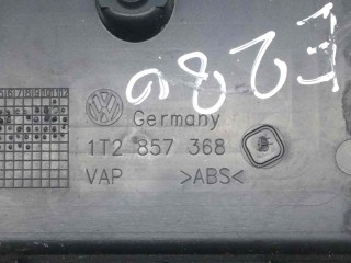 Бардачок, ориг. номер 1T2857368, Volkswagen Caddy 2004-2010