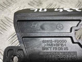 Ручка внутренняя передняя левая, ориг. номер 82623FD000, 82613FD000, Hyundai i30 2007-2010