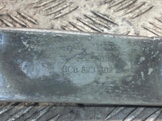Петля капота правая, ориг. номер 3C0823302E, Volkswagen Passat 2005-2010