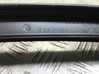 Молдинг двери задней левой, ориг. номер 3C0839901, Volkswagen Passat 2005-2010