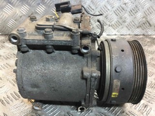 Компрессор кондиционера, ориг. номер 30614023, AKC011H213A, Volvo V40 1995-1999