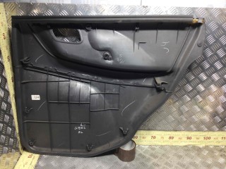 Обшивка двери задней левой (дверная карта), ориг. номер 8374054GA0, Suzuki Liana 2004-2007