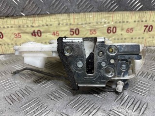Замок двери передней левой, ориг. номер 8220262K00, Suzuki Swift 1996-2004