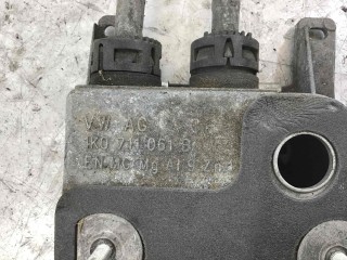 Кулиса, ориг. номер 1K0711061B, Volkswagen Passat 2005-2010