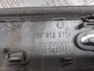 Молдинг двери передней правой, ориг. номер 8200136734, Renault Scenic 2003-2006