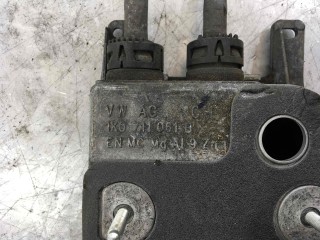 Кулиса, ориг. номер 1K0711061B, Volkswagen Passat 2005-2010
