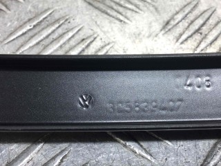 Направляющая стекла, ориг. номер 3C5839407, Volkswagen Passat 2005-2010