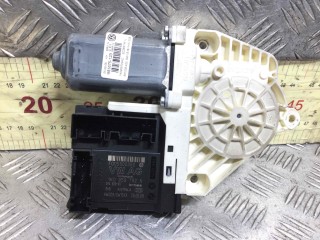 Моторчик стеклоподъемника передний левый, ориг. номер 3C2837461L, Volkswagen Passat 2005-2010