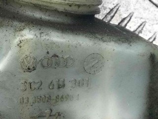 Бачок главного тормозного цилиндра, ориг. номер 3C2611301, Volkswagen Passat 2005-2010