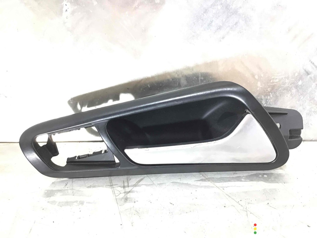 Ручка внутренняя передняя правая Volkswagen Passat 2005-2010, седан, левый руль, 3C2837114D, фото 1