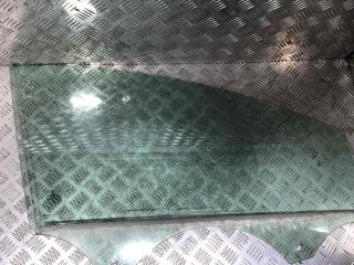 Стекло двери передней правой, ориг. номер BM51A21410A, Ford Focus 2011-2015