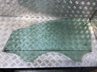 Стекло двери передней правой, ориг. номер BM51A21410A, Ford Focus 2011-2015