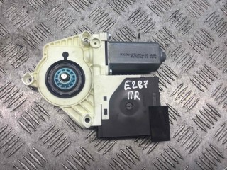 Моторчик стеклоподъемника передний правый, ориг. номер 1K0959793L, Volkswagen Passat 2005-2010