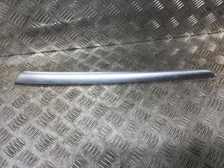 Молдинг двери задней правой Mercedes ML 2005-2008, A1647300822