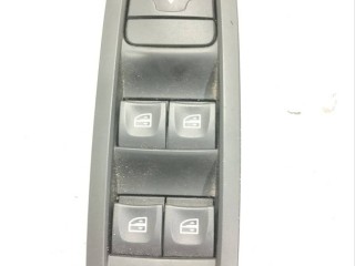 кнопка стеклоподъемника двери передней левой, ориг. номер 254014431R, Renault Megane 4 поколение [рестайлинг] 2020-2024