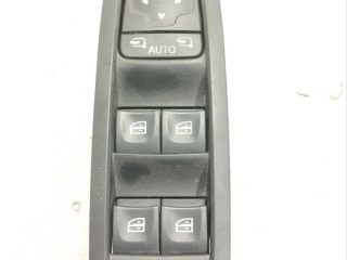 кнопка стеклоподъемника двери передней левой, ориг. номер 254011586R, Renault Megane 4 поколение [рестайлинг] 2020-2024