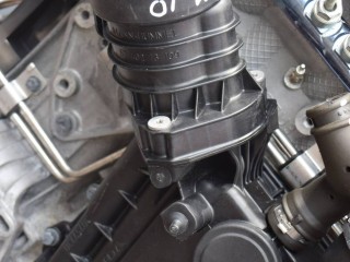 Корпус масляного фильтра Volvo XC60 1 поколение 2008-2013