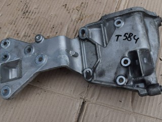 Кронштейн генератора Volvo XC60  2008-2013