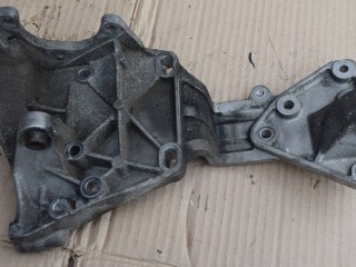 кронштейн генератора, ориг. номер 31316673, Volvo XC60 2008-2013